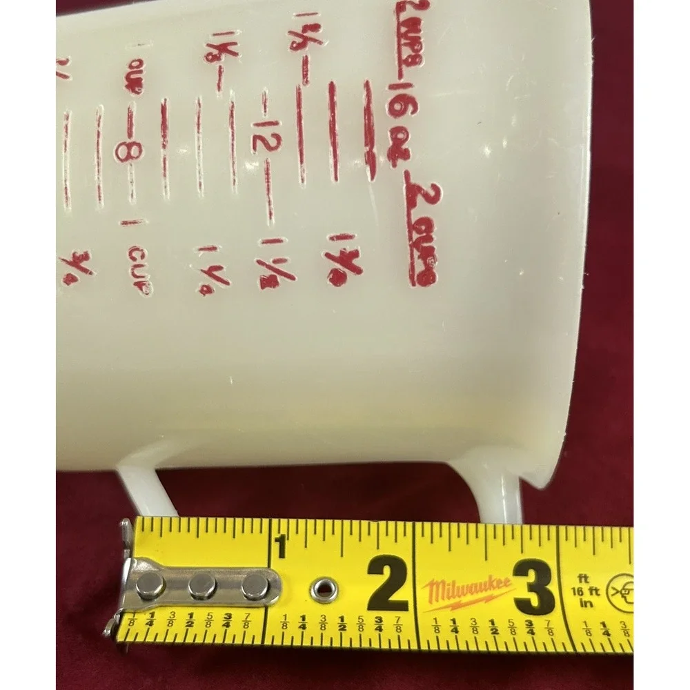 Vtg Tupperware 2 Cup 16 Oz Measuring Cup Pitcher 134 Raised Red Lettering *READ*